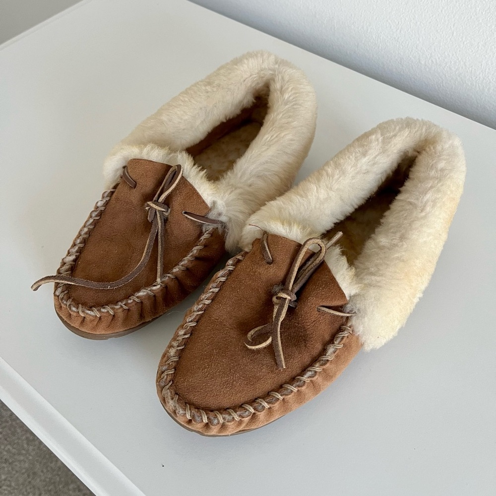 LL Bean Brown Suede Wicked Good Moccasin Slippers